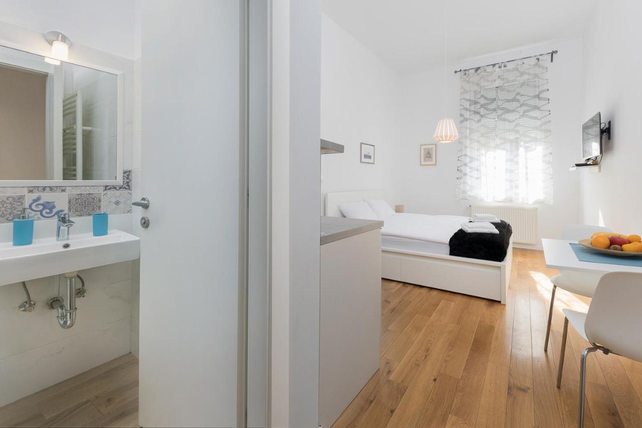 ザグレブModern Duplex Near Park Zrinjevac And Main Squareアパートメント エクステリア 写真